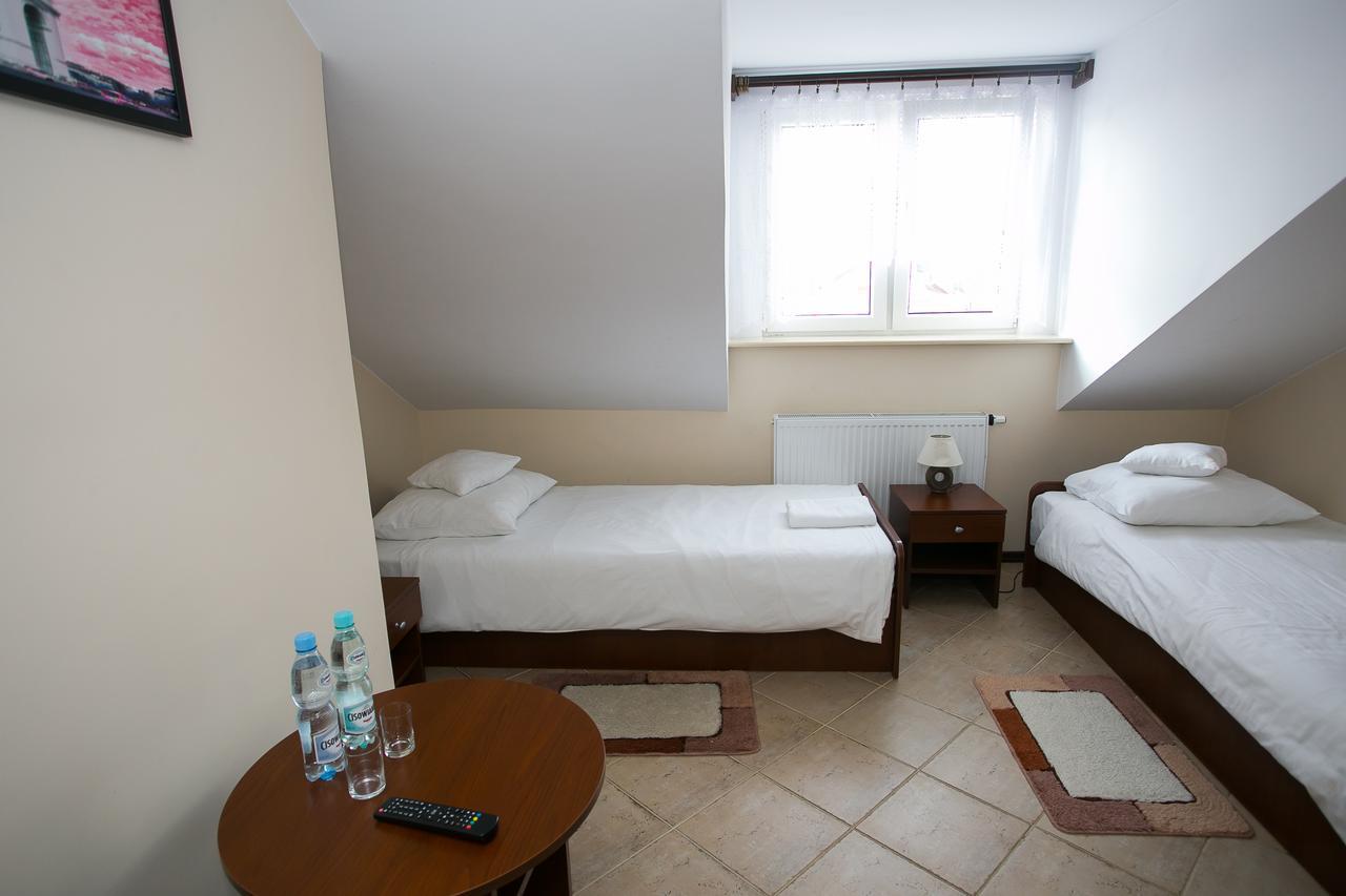Hotel Labirynt Łomża Esterno foto