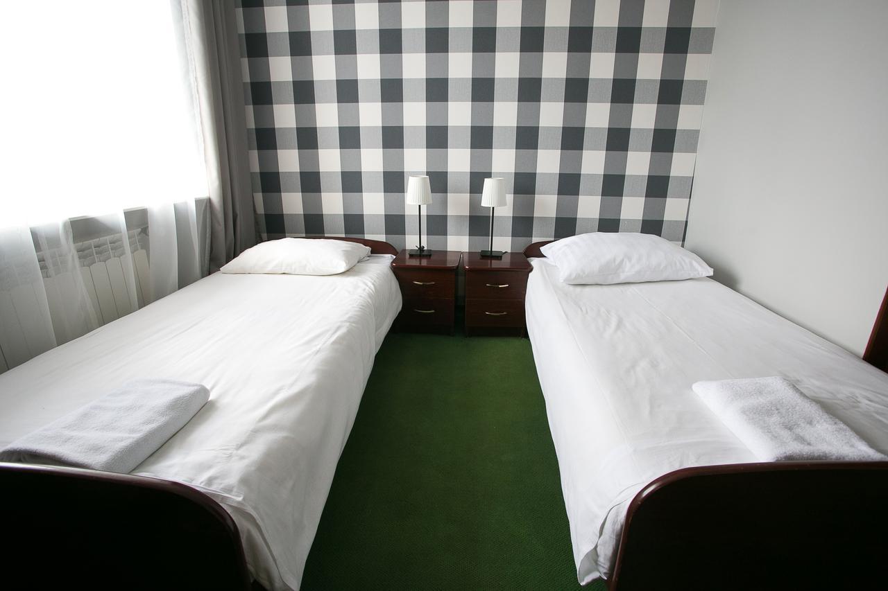 Hotel Labirynt Łomża Esterno foto